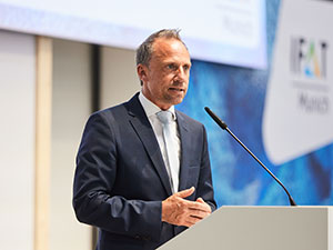 Keynote Mr Thorsten Glauber, Bavarian State Minister of the Environment and Consumer Protection, Secretary General of the ENCORE Network at the Event “„Climate Adaptation and Blue Infrastructure – Examples across European ENCORE Regions“, Forum Water, IFAT Fair 2022
